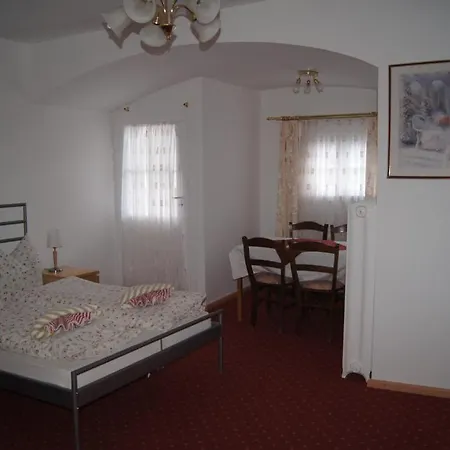 Ludwigshof Гостевой дом